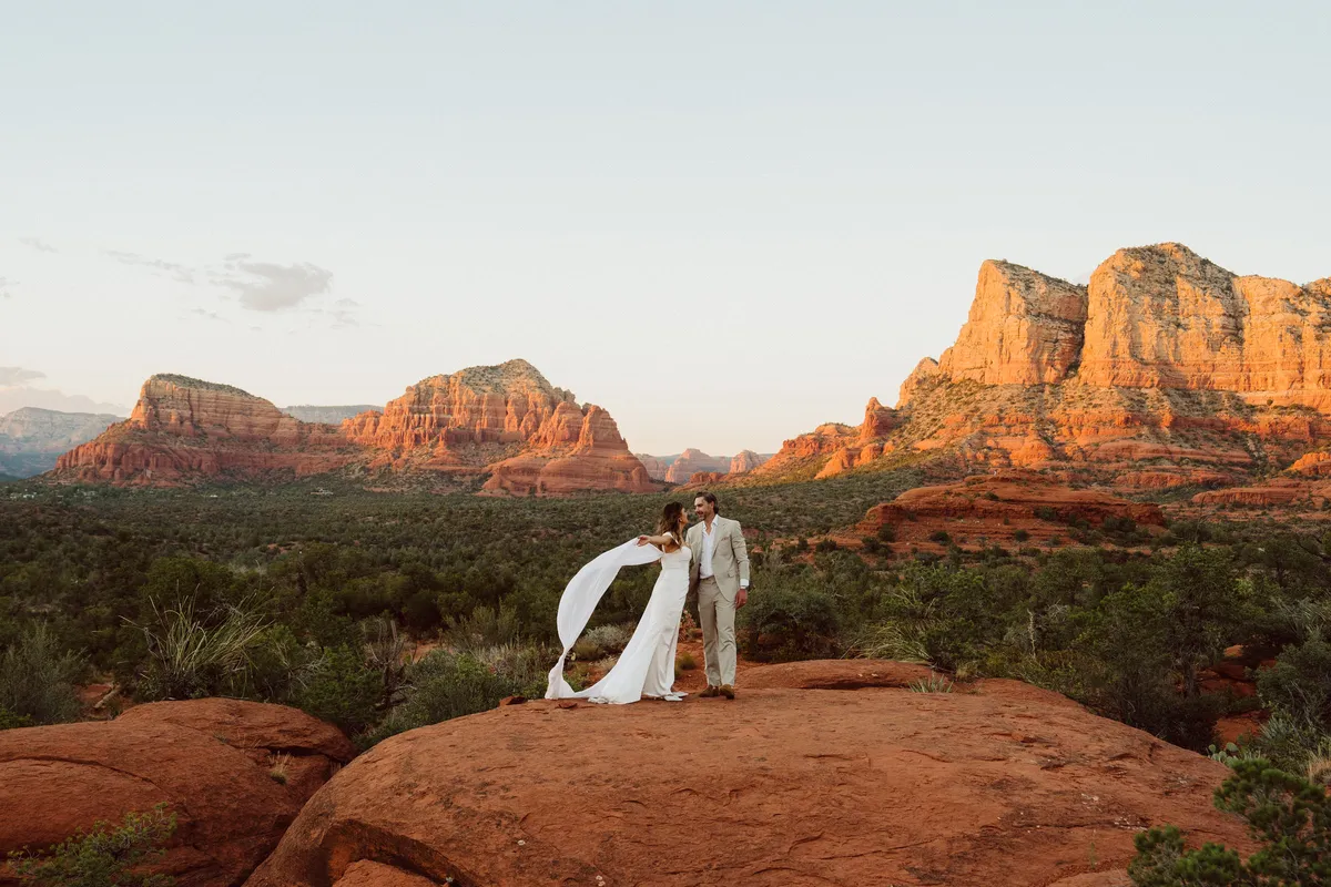 Uncharted Elopements - Thumbnail 11