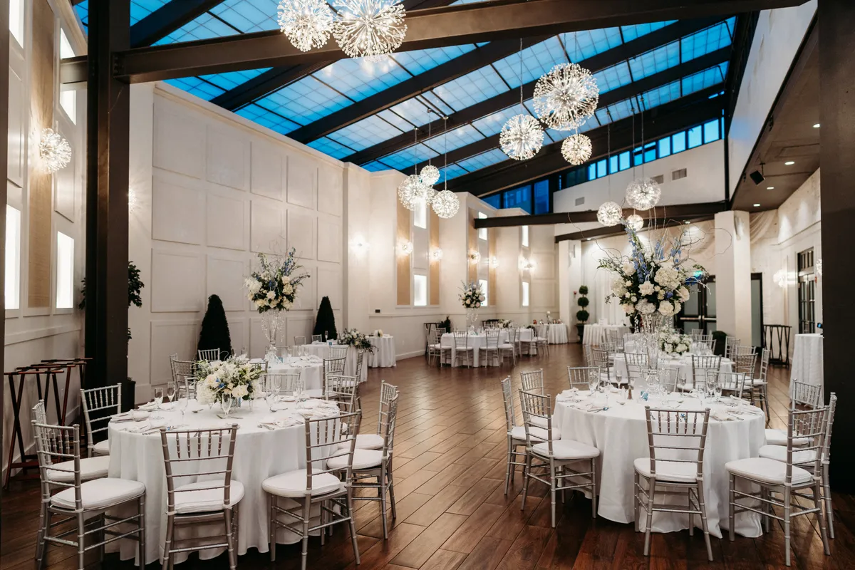 Crowne Plaza Hotel At The Crossings - Media 4