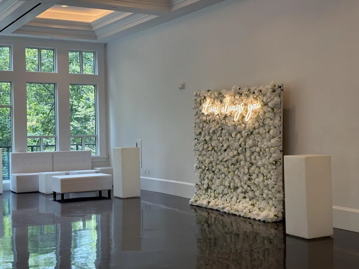 South Shore Flower Walls & Co. - Media 2