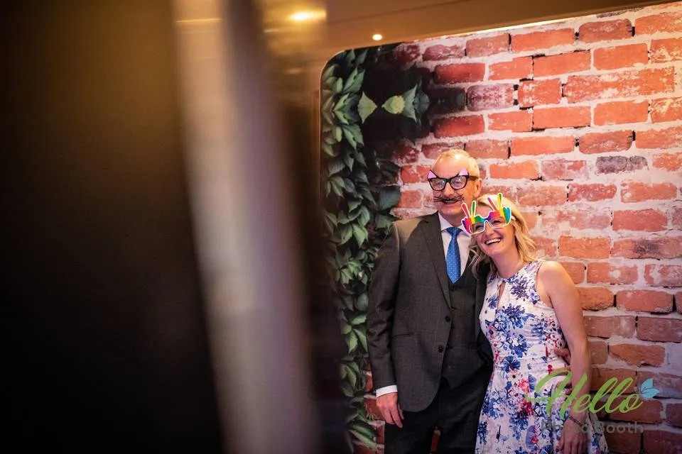 Hello Photo Booth Rental - Media 4